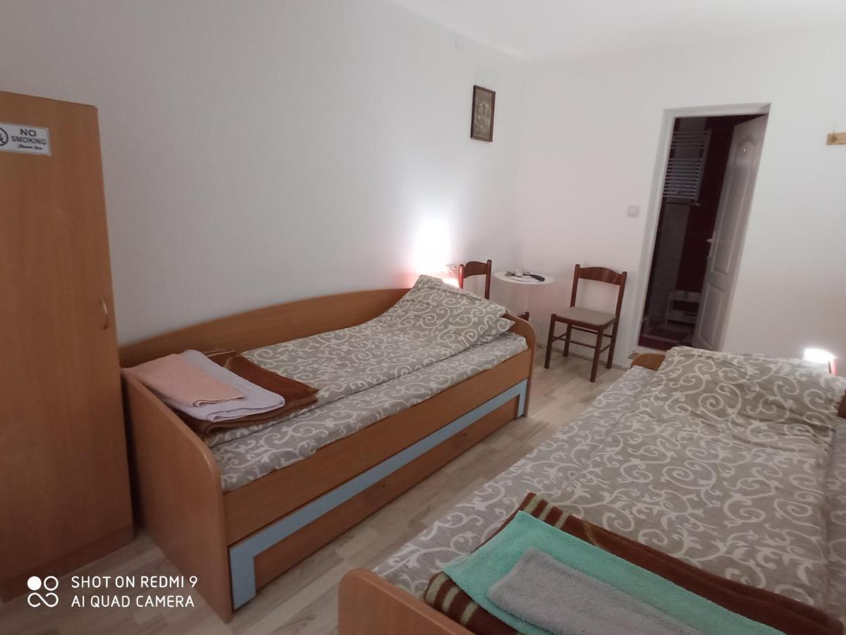 Guest House Vila Banjica Pirot Eksteriør bilde