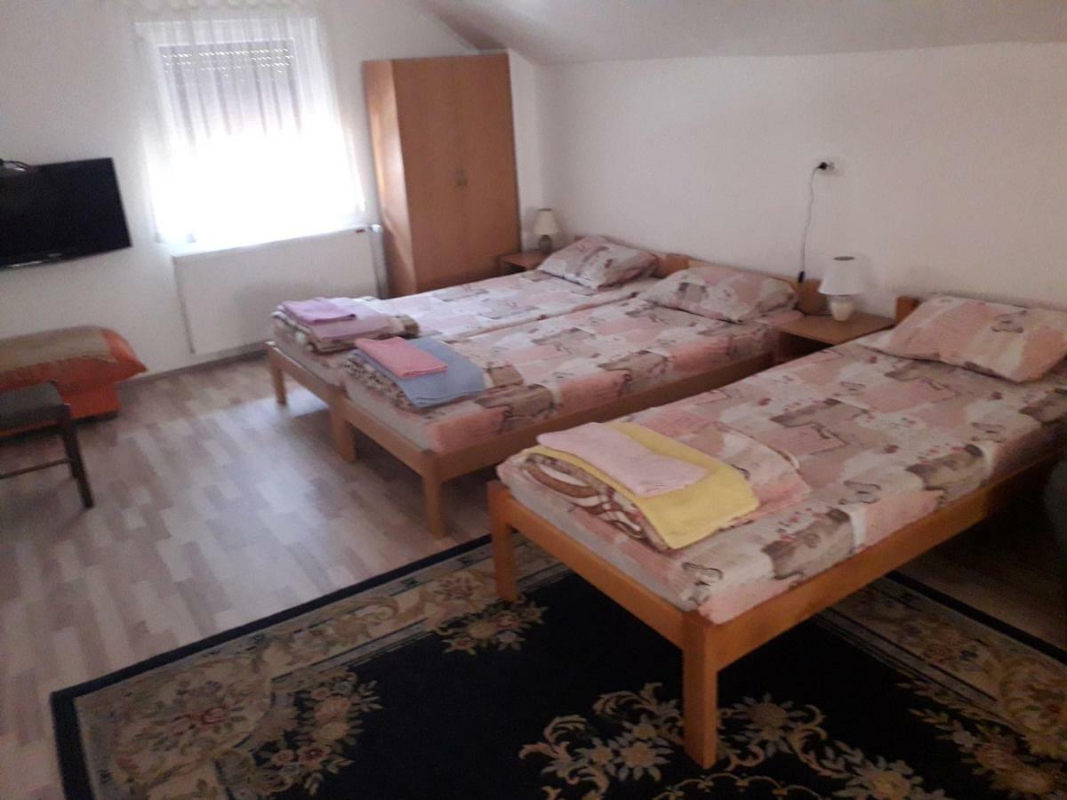 Guest House Vila Banjica Pirot Eksteriør bilde
