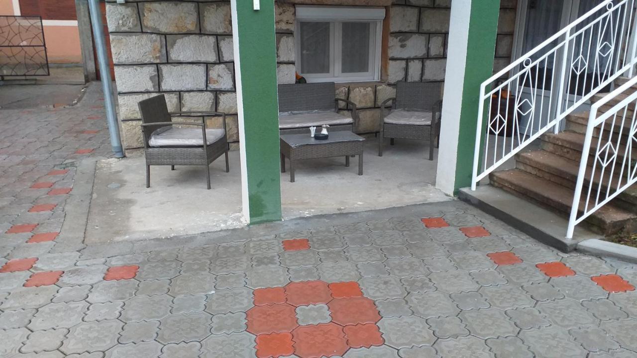 Guest House Vila Banjica Pirot Eksteriør bilde